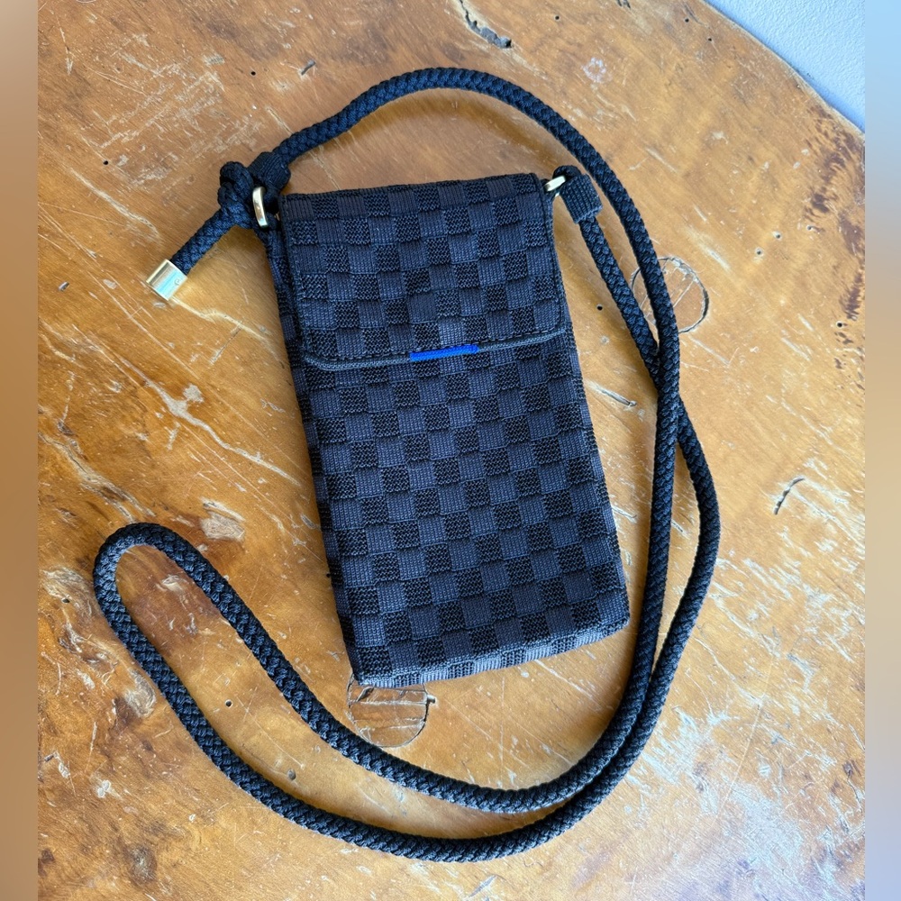 Rothy’s The Phone Crossbody Black Sand